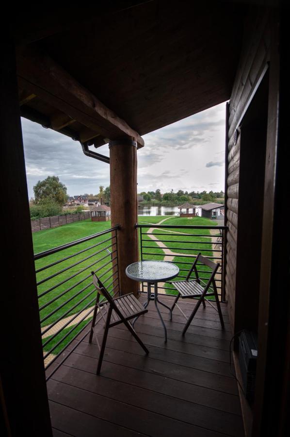 Eden Resort Yasnogorodka  ภายนอก รูปภาพ