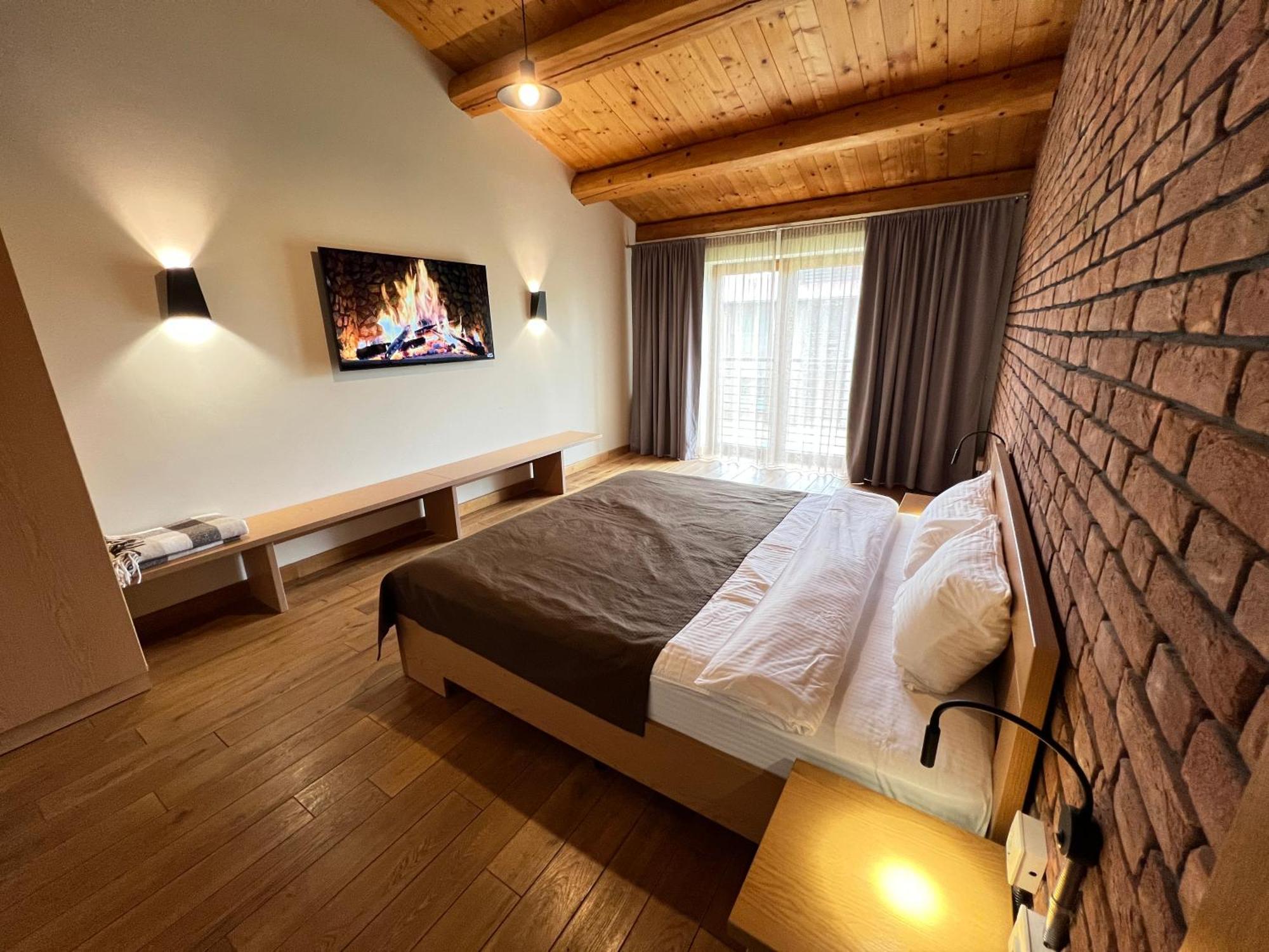 Eden Resort Yasnogorodka  ภายนอก รูปภาพ